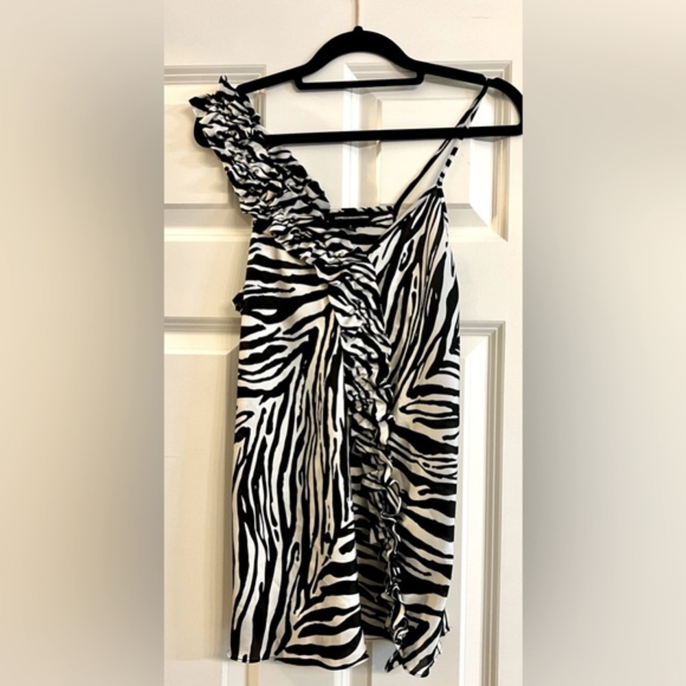 Unique, Zebra Print Express Tank-One Ruffle Shoulder-One Tank. Perfect. Small